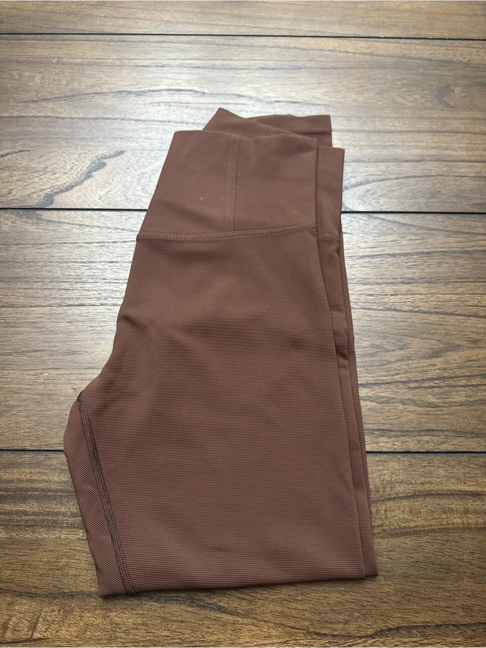 Woman Solid Brown Active Leggings
